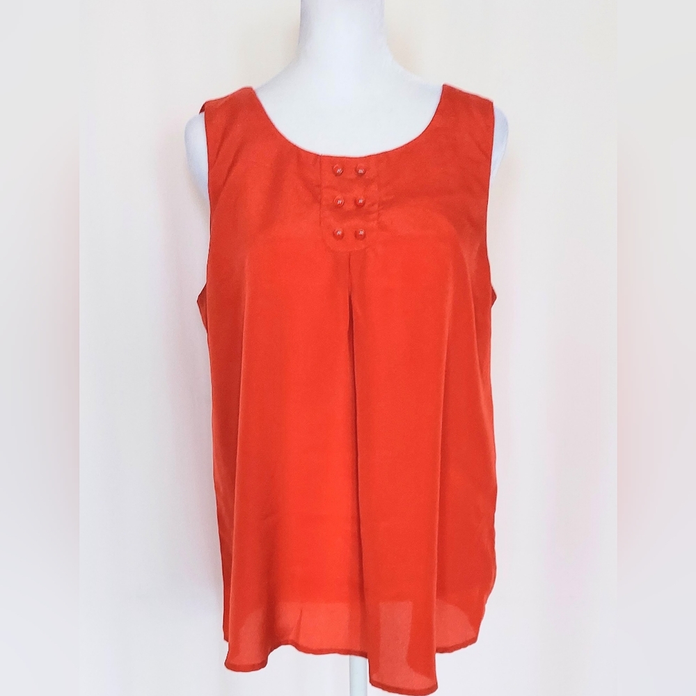 Gap Scoop Neck Sleeveless Faux Button Accent Top Size Medium